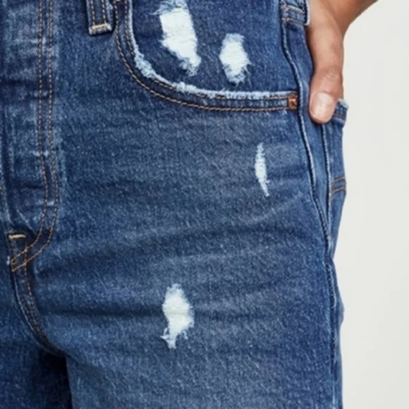 Levi's Ribcage High Rise Jean Shorts Charleston Denim - Picture 6 of 7